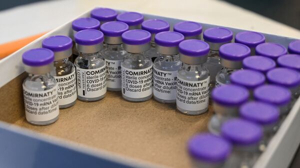 Вакцина от коронавируса Pfizer-BioNTech, фото из архива - Sputnik Azərbaycan