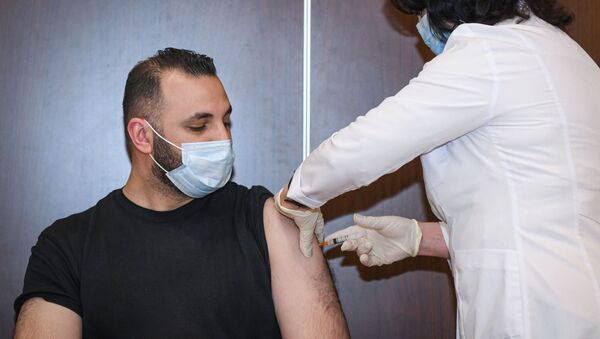 Вакцинация сотрудников отельной индустрии в Азербайджане - Sputnik Azərbaycan