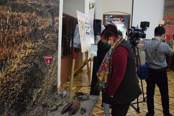 Выставка «Государственный терроризм Армении в объективе азербайджанских фотографов» - Sputnik Азербайджан