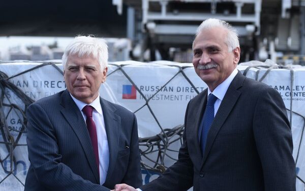 Посол России в Азербайджане Михаил Бочарников (слева) - Sputnik Азербайджан