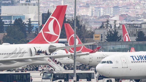 Turkish airlines aviaşirkətinin təyyarələri - Sputnik Azərbaycan
