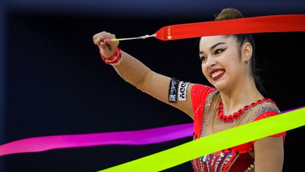 Итальянская гимнастка Александра Аджурджукулезе - Sputnik Азербайджан