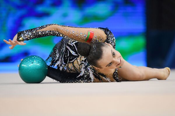 Белорусская гимнастка Алина Харнаско - Sputnik Азербайджан