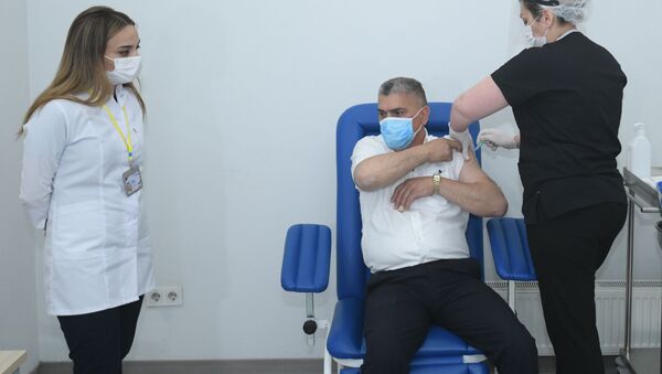  Вакцинация от коронавируса препаратом Спутник V в Баку - Sputnik Азербайджан