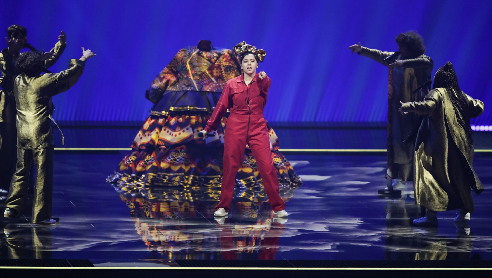 Певица Манижа (Россия) выступает в первом полуфинале конкурса песни Евровидение-2021 в Роттердаме - Sputnik Азербайджан, 1920, 20.05.2021