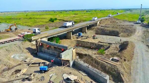 Строительство автомобильной дороги из Барды в освобожденный от оккупации Агдам - Sputnik Азербайджан