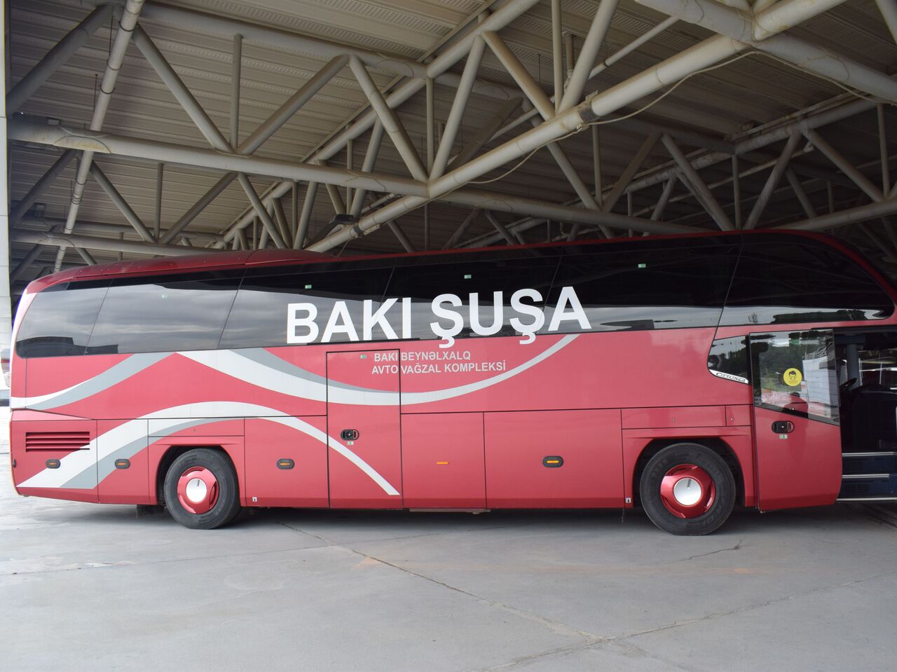 Otuz il sonra Bakı-Şuşa avtobusu yola düşdü - Reportaj-Video - 24.01.2022, Sputnik Azərbaycan