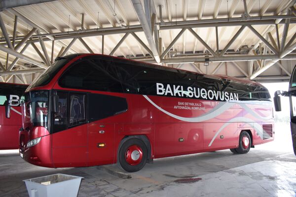 Пассажирский автобус Баку-Суговушан - Sputnik Азербайджан