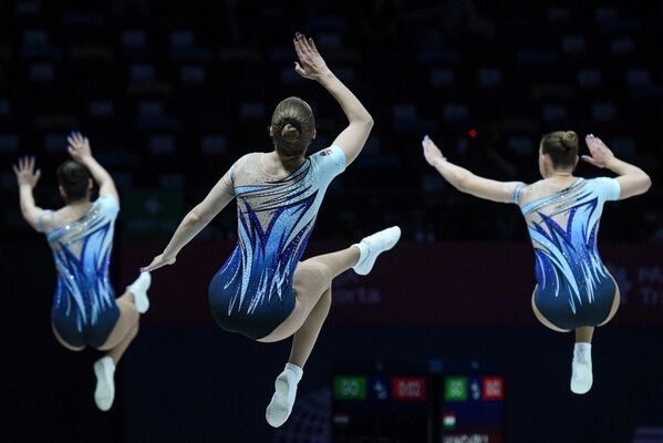 Команда Венгрии на чемпионате мира по аэробной гимнастике в Баку - Sputnik Азербайджан