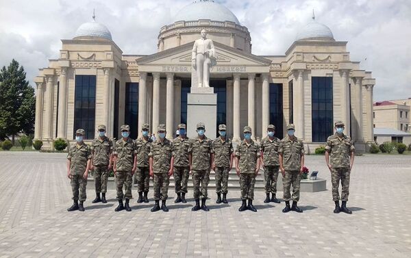 Мероприятия по случаю Дня Республики в Азербайджанской Армии прошли  - Sputnik Азербайджан