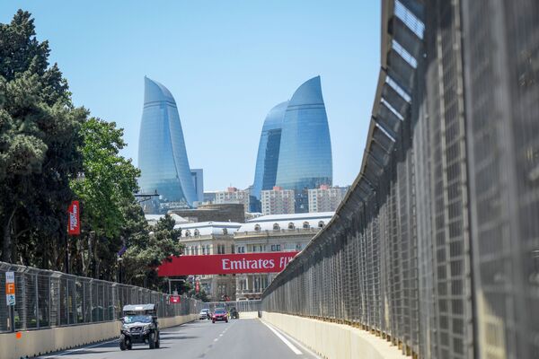 Приготовление к гонках Формулы 1 в Баку - Sputnik Азербайджан
