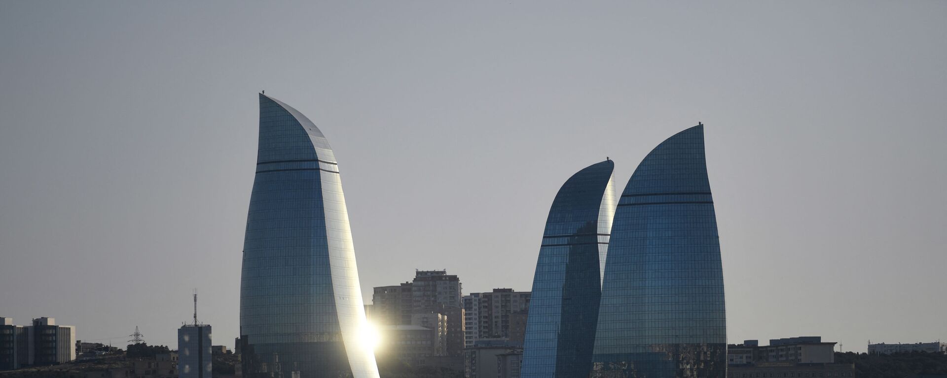 Вид на Flame Towers (Пламенные башни) в Баку, фото из архива - Sputnik Азербайджан, 1920, 06.12.2021