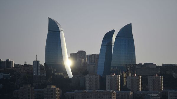 Вид на Flame Towers (Пламенные башни) в Баку, фото из архива - Sputnik Азербайджан