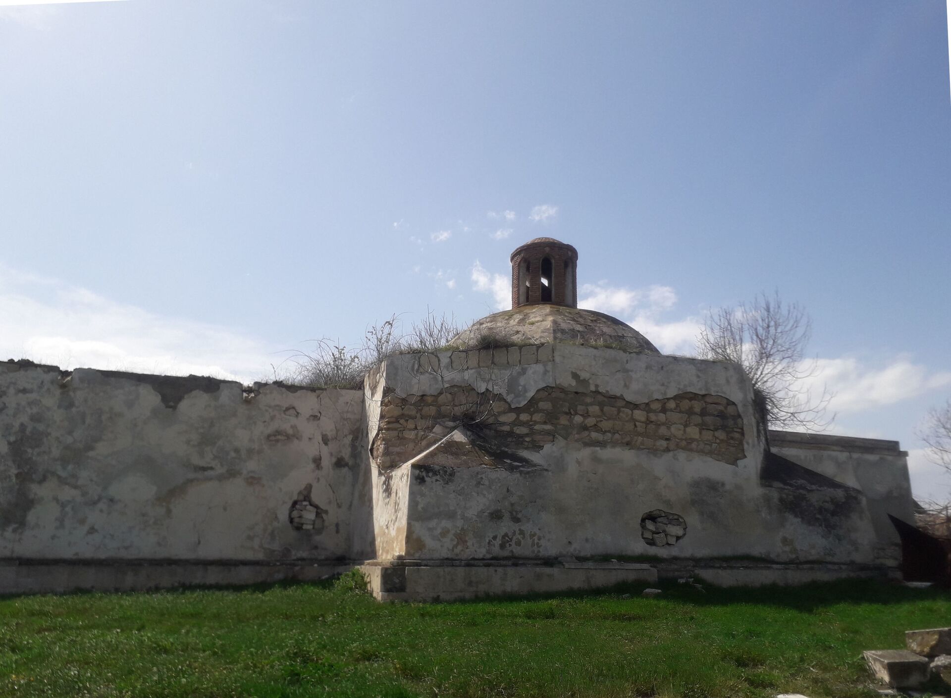 Невиданный вандализм: комплекс Имарет в Агдаме ждет своего возрождения - Sputnik Азербайджан, 1920, 04.07.2021
