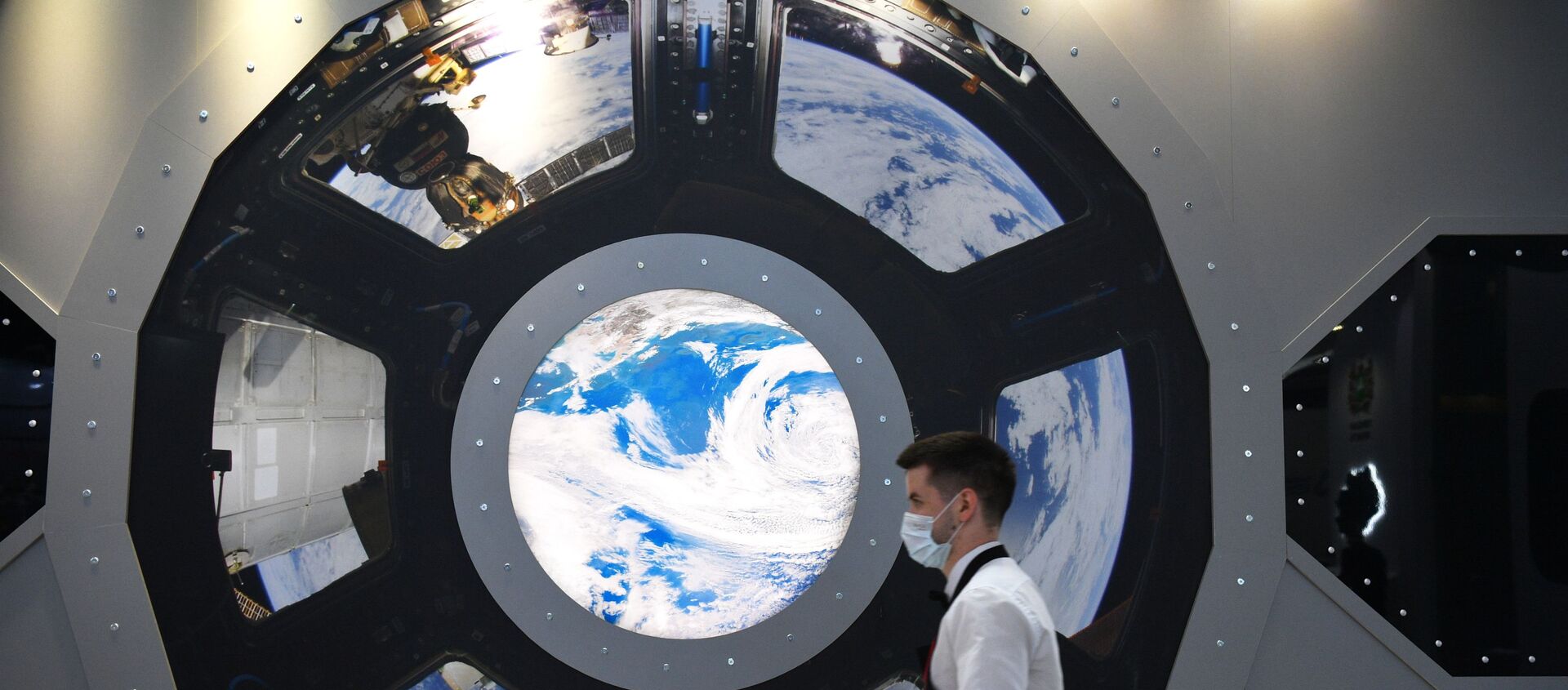 На Петербургском международном экономическом форуме  - Sputnik Азербайджан, 1920, 08.06.2021