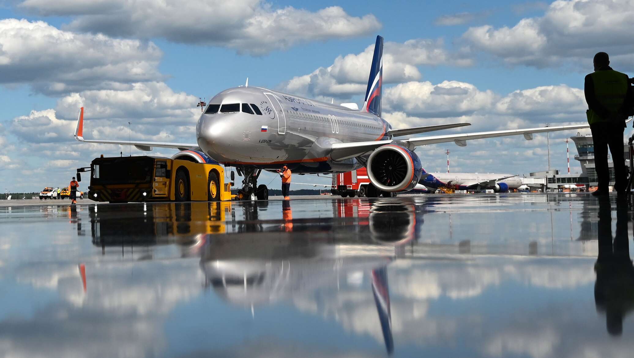 Закрытие авиасообщения. Аэрофлот турция. Самолет аэрофлот из окна аэропорта. Авиасообщение последние новости сегодня. Авиасообщение последние новости сегодня.