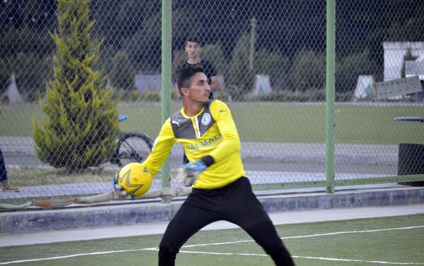 “Polad Kuboku” mini-futbol çempionatında “Şağlaser” və “Master 114” komandaları arasında final matçında oyun epizodu - Sputnik Azərbaycan