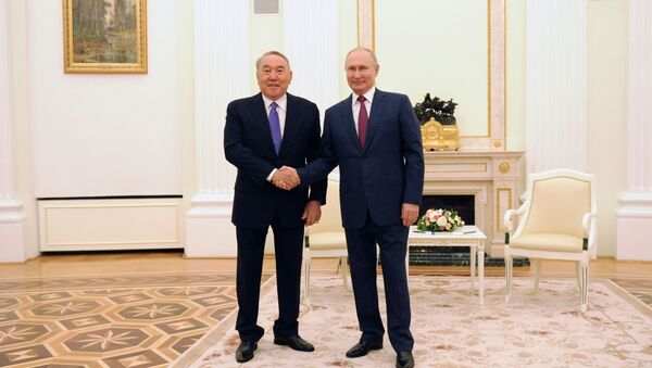 Президент РФ Владимир Путин встретился с первым президентом Казахстана Н. Назарбаевым - Sputnik Азербайджан