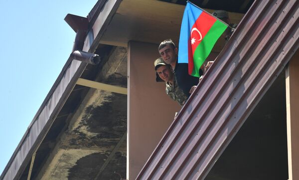 Военнослужащие в Шуше. - Sputnik Азербайджан