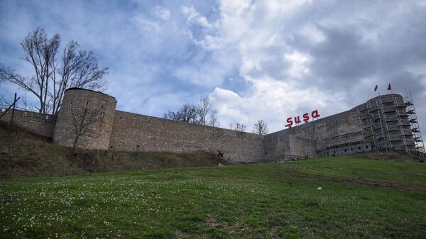 Крепостные стены в городе Шуша, фото из архива - Sputnik Азербайджан