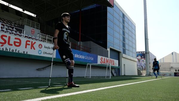 Ветераны Карабаха: каково это – играть в футбол без руки и ноги - Sputnik Азербайджан