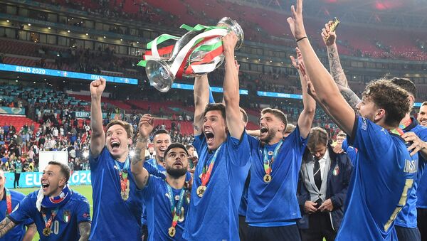 Футболисты сборной Италии - Sputnik Азербайджан