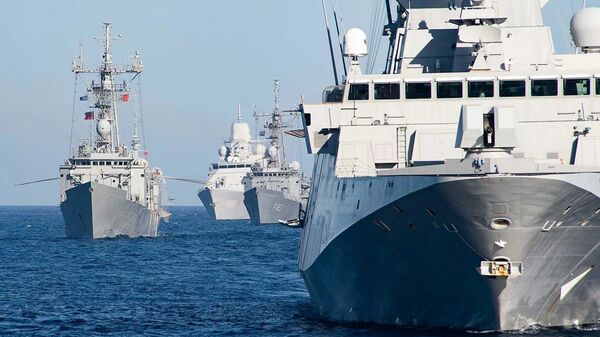 Корабли НАТО, вошедшие для учений в Черное море - Sputnik Azərbaycan