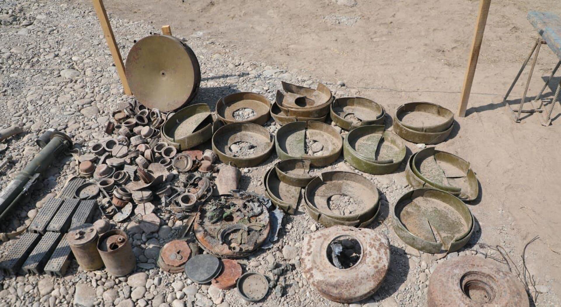 Саперы обнаружили 1360 мин на участке железной дороги Физули-Зангилан - Sputnik Азербайджан, 1920, 22.07.2021