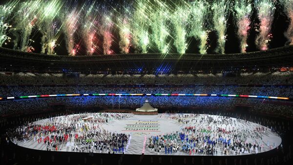 Парад атлетов на церемонии открытия XXXII летних Олимпийских игр в Токио  - Sputnik Azərbaycan