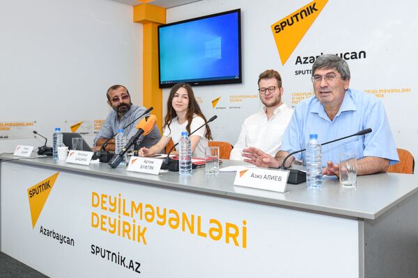 Мастер-классов для представителей СМИ в Мультимедийном пресс-центре Sputnik Азербайджан в рамках проекта SputnikPro - Sputnik Азербайджан