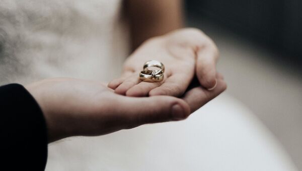 Обручальные кольца, фото из архива - Sputnik Азербайджан