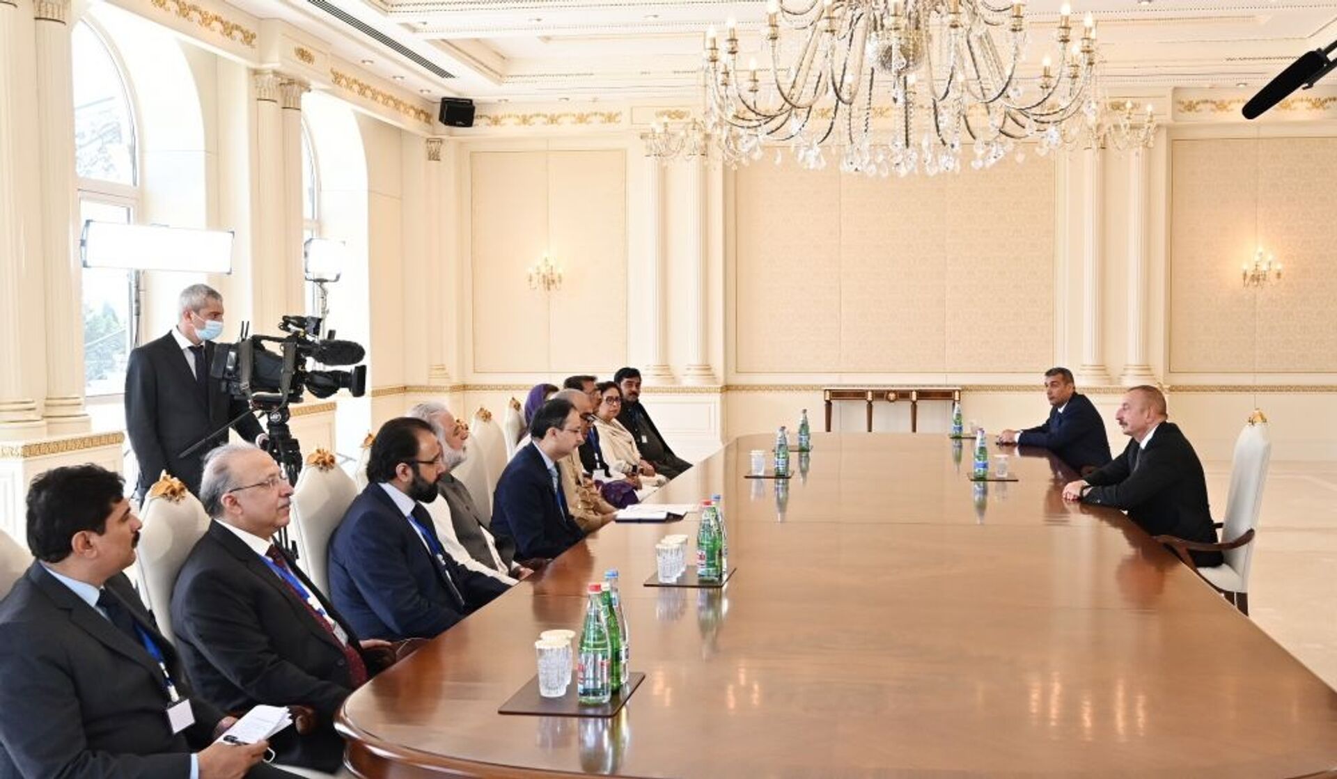 Президент Алиев встретился со спикером парламента Пакистана - Sputnik Азербайджан, 1920, 27.07.2021