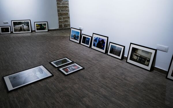 Персональная выставка Mənim yolumda («На моем пути») азербайджанского фотографа Турала Рахманлы - Sputnik Азербайджан