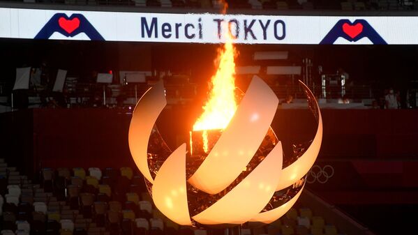 “Tokio-2020” Yay Olimpiya Oyunlarına təntənəli bağlanış mərasimi. - Sputnik Azərbaycan