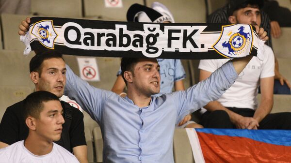Фанаты футбольного клуба ФК Карабах, фото из архива - Sputnik Азербайджан