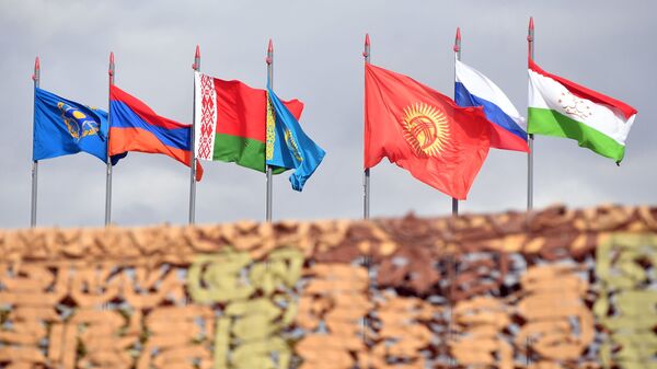 Флаги стран-участниц Организации Договора о коллективной безопасности (ОДКБ), фото из архива - Sputnik Азербайджан