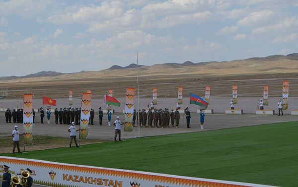 В Казахстане состоялась церемония открытия конкурса Мастера артиллерийского огня - Sputnik Азербайджан