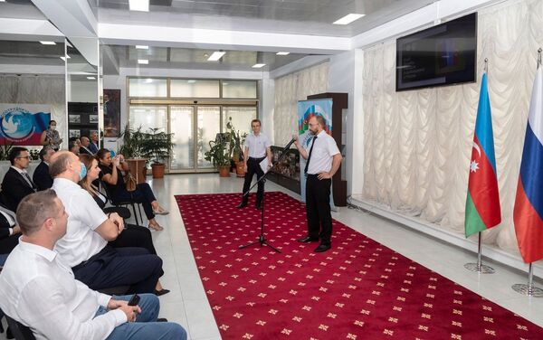 Церемония открытия Клуба «Дружбы Народов Азербайджана и России» в Баку - Sputnik Азербайджан