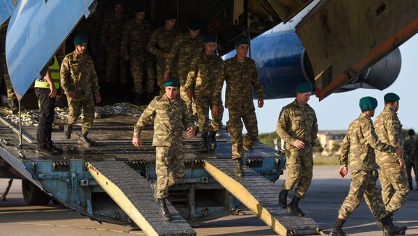 Азербайджанские миротворцы вернулись из Афганистана - Sputnik Azərbaycan