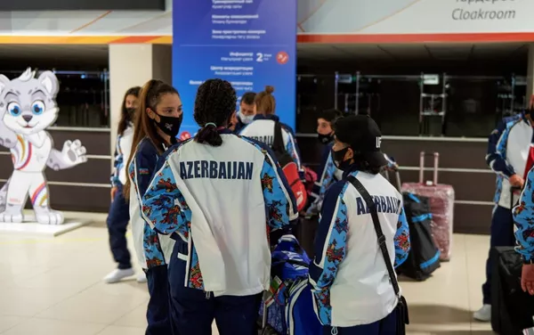 Ölkəmizi təmsil edəcək nümayəndə heyətinin ilk qrupu dünən gecə saatlarında Kazana çatıb Ölkəmizi təmsil edəcək nümayəndə heyətinin ilk qrupu dünən gecə saatlarında Kazana çatıb - Sputnik Азербайджан