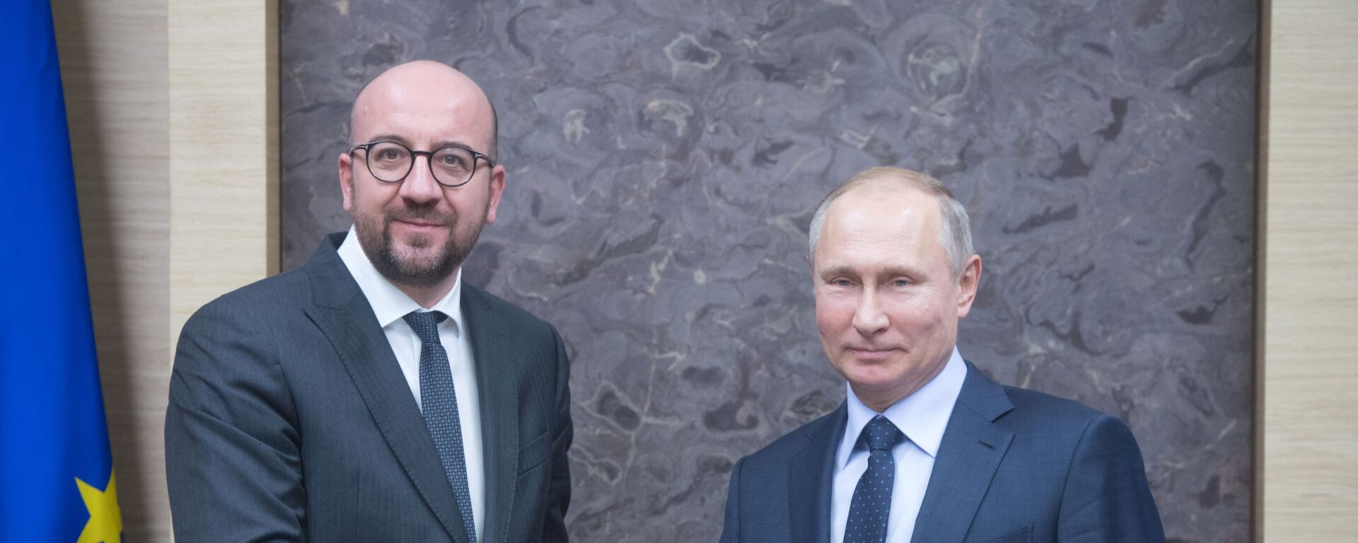 Президент РФ В. Путин встретился с премьер-министром Бельгии Ш. Мишелем - Sputnik Азербайджан, 1920, 22.04.2022