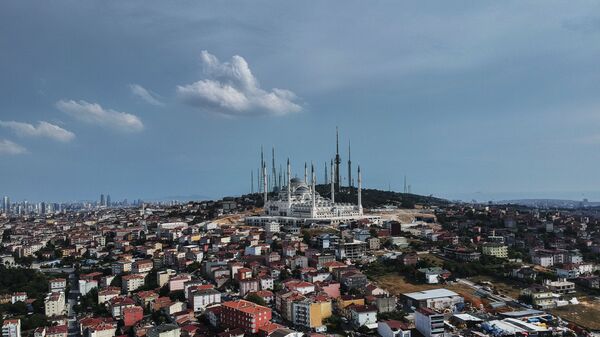Вид на мечеть Чамлыджа в Стамбуле, фото из архива - Sputnik Азербайджан