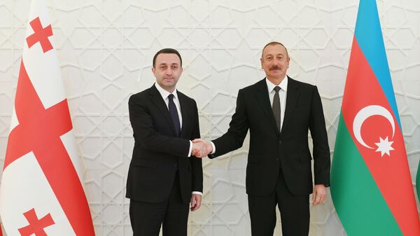 Встреча между Президентом Азербайджана Ильхамом Алиевым с визитом премьер-министром Грузии Ираклием Гарибашвили - Sputnik Азербайджан