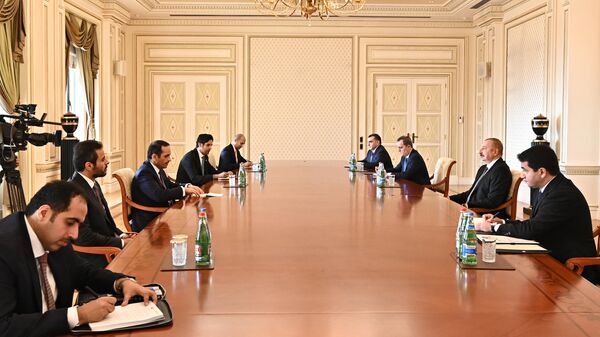 Президент Ильхам Алиев принял делегацию Катара во главе с вице-премьером этой страны шейхом Мохаммедом бин Абдулрахманом Аль-Тани - Sputnik Азербайджан