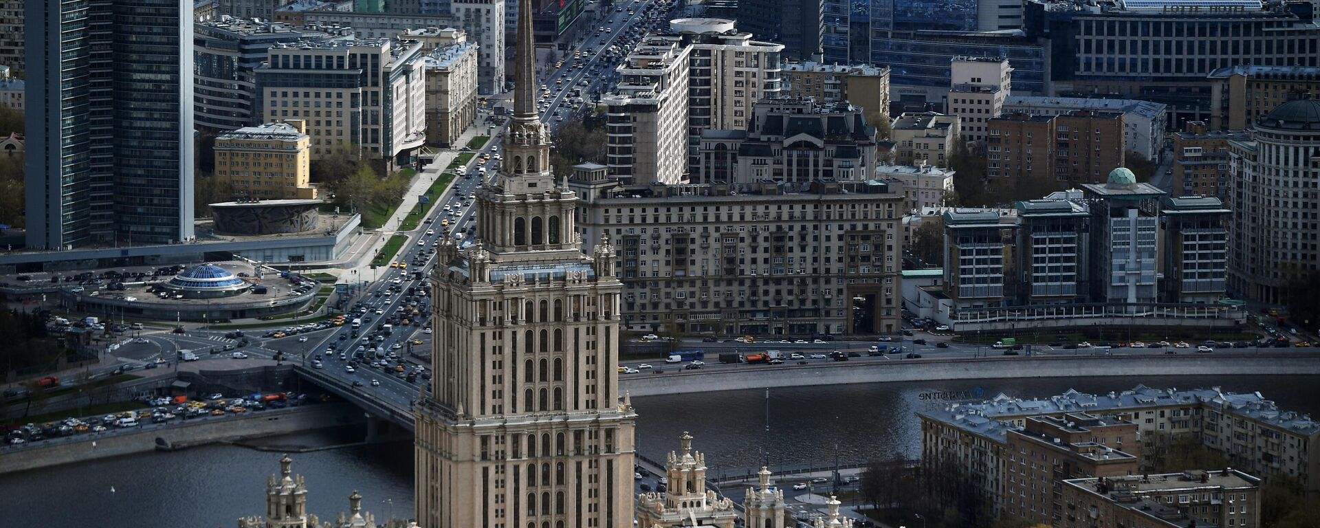 Вид на гостиницу Украина и Новый Арбат в Москве - Sputnik Азербайджан, 1920, 19.10.2021