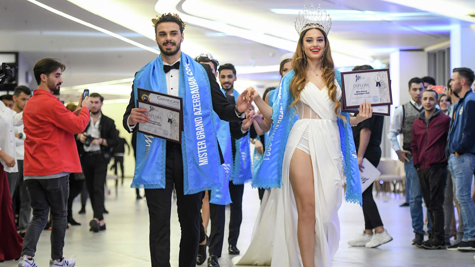 Miss Grand Azerbaijan-2021 Айдан Йешилдаг и Mister Grand Azerbaijan Хагани Гусейнов - Sputnik Азербайджан, 1920, 06.12.2021