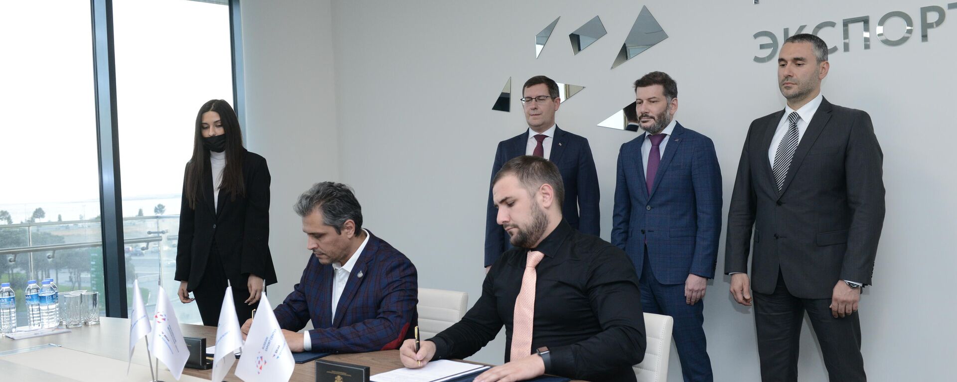 Российская компания ООО Унисервис (Республика Дагестан) подписала соглашение по сотрудничеству и совместной деятельности с азербайджанской ООО AT&S - Sputnik Азербайджан, 1920, 21.10.2021