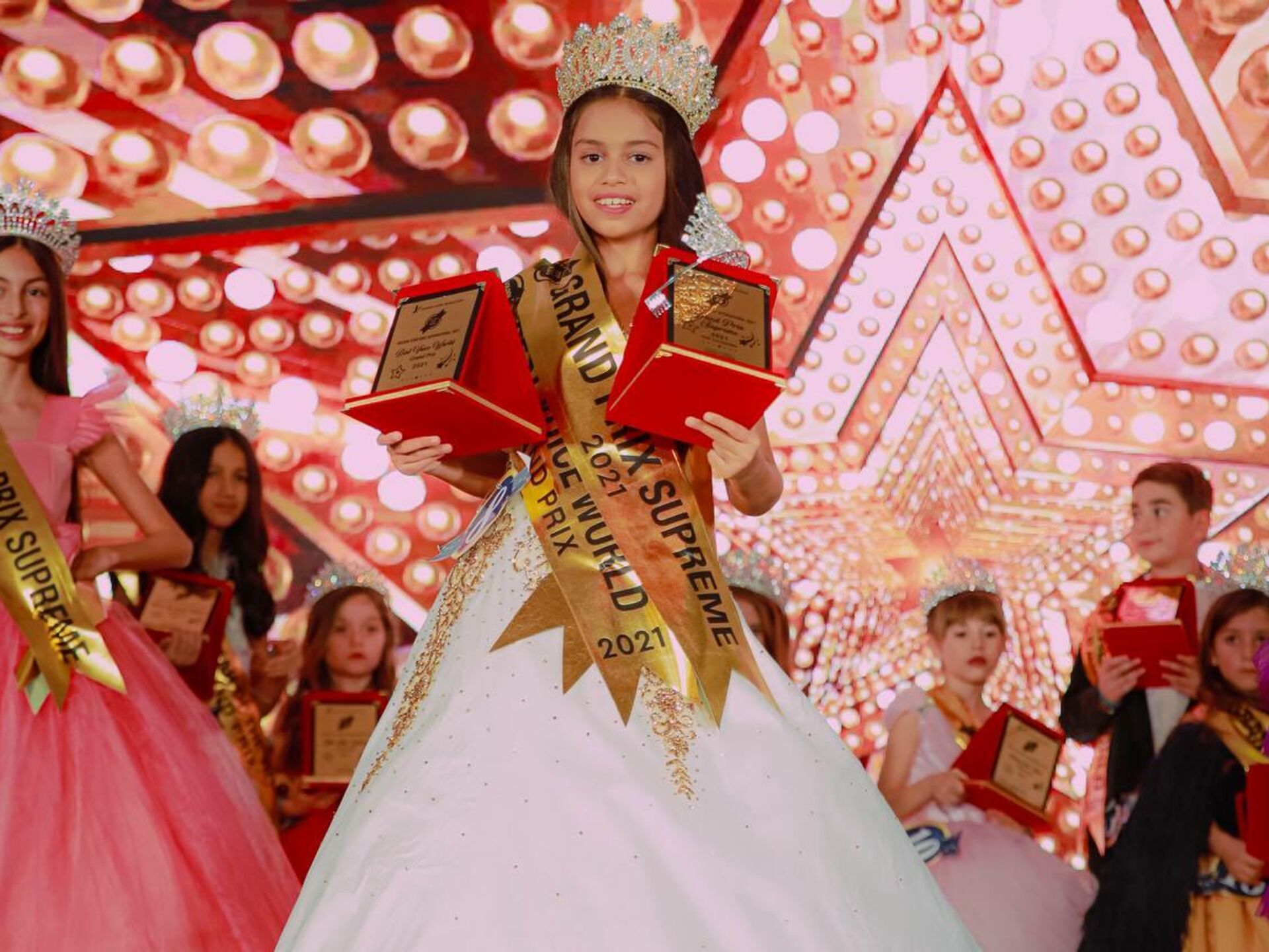 Титул вице-мисс конкурса «Юная топ-модель России» достался тюменской школьнице