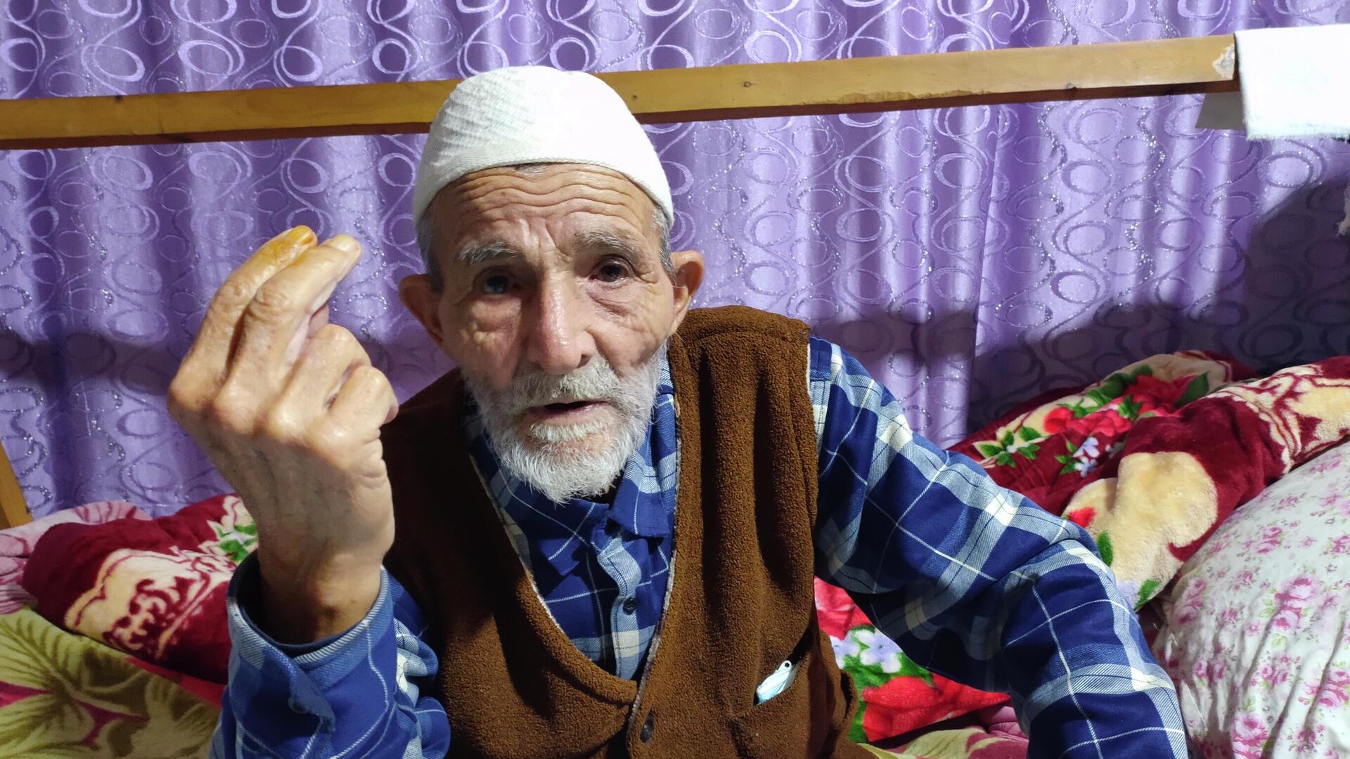 Göyçayın Ləkçıplaq kənd sakini 80 yaşlı Arif İsmayılov - Sputnik Azərbaycan, 1920, 26.10.2021