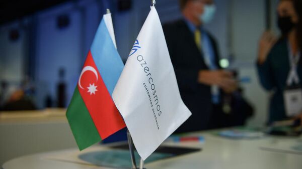 Делегация Космического агентства Азербайджанской Республики (Azercosmos) принимает участие в Международном астронавтическом конгрессе в Дубае - Sputnik Azərbaycan